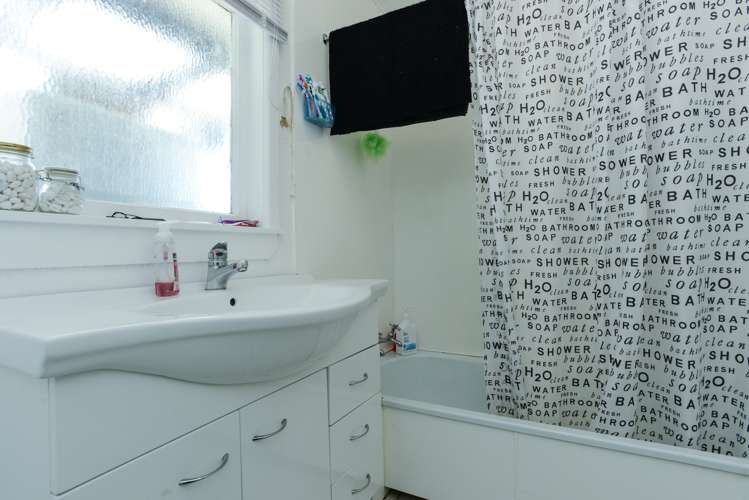 27 Morris Spence Avenue Onekawa_10