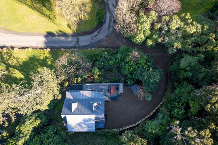 6888E Christchurch Akaroa Road Takamatua_23