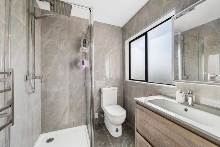 4 Jay Court Botany Downs_17