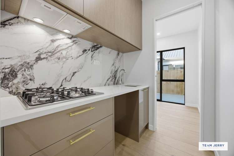 14 Tuwai Crescent_3