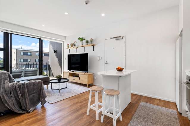 Priced to Sell - Lock Up & Leave Modern Living