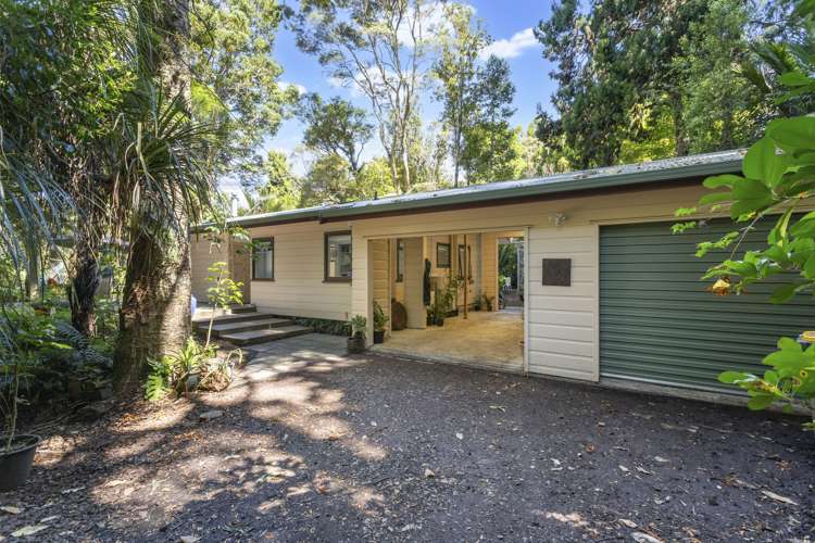 1 Ngaio Road Titirangi_10