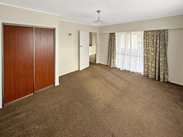 228 Balmoral Drive 11139_3