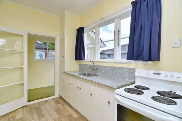 2/50 Radley Street Woolston_7