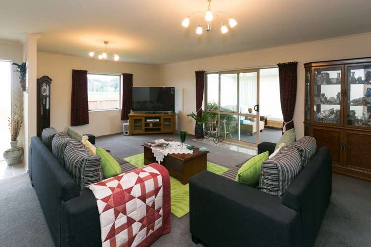 80 Churcher Street Feilding_5