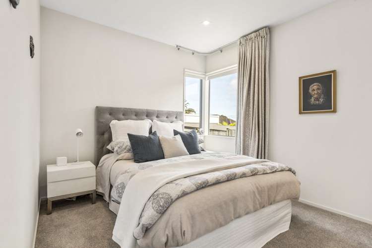 39 Williamson Avenue Belmont_14