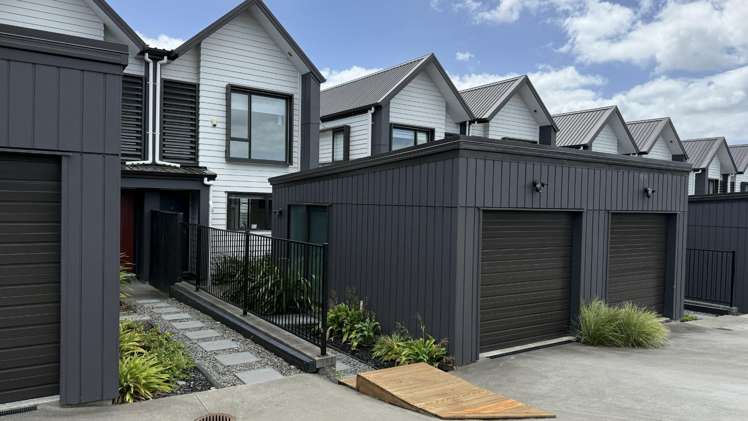 4/3 Walsh Road 1629_2