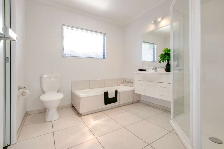 8 Mcnaughton Place Onekawa_16