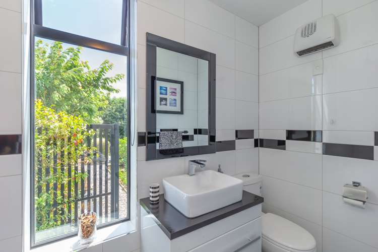 21 Grefor Lane Waitarere_11