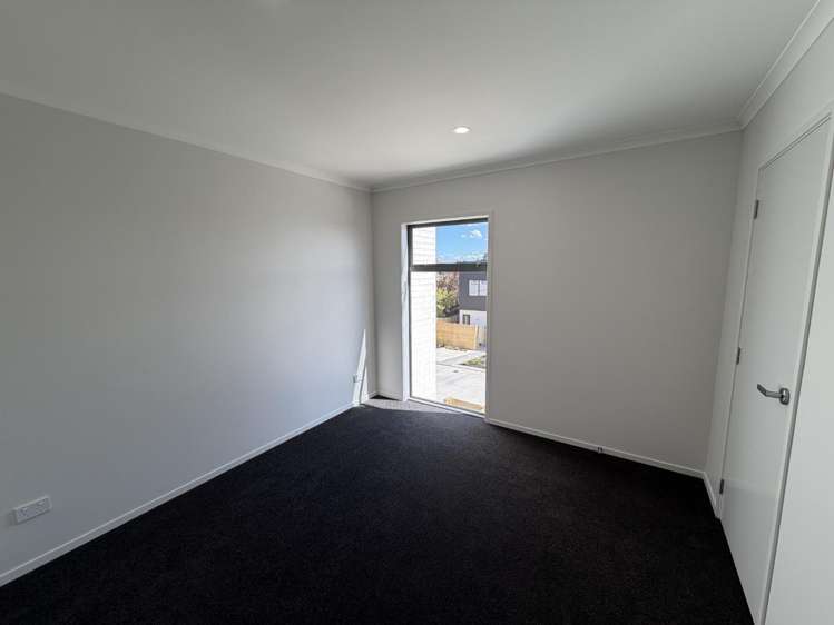 2/50 Forest Lake Road 1066_8