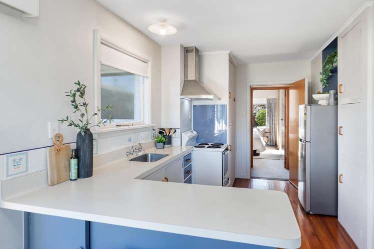 2/4 Lansbury Avenue Strowan_7