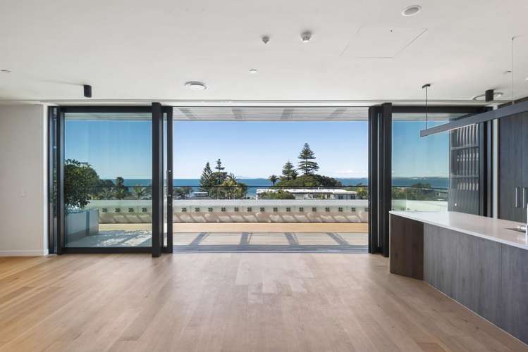 18/423-427 Beach Road Mairangi Bay_7