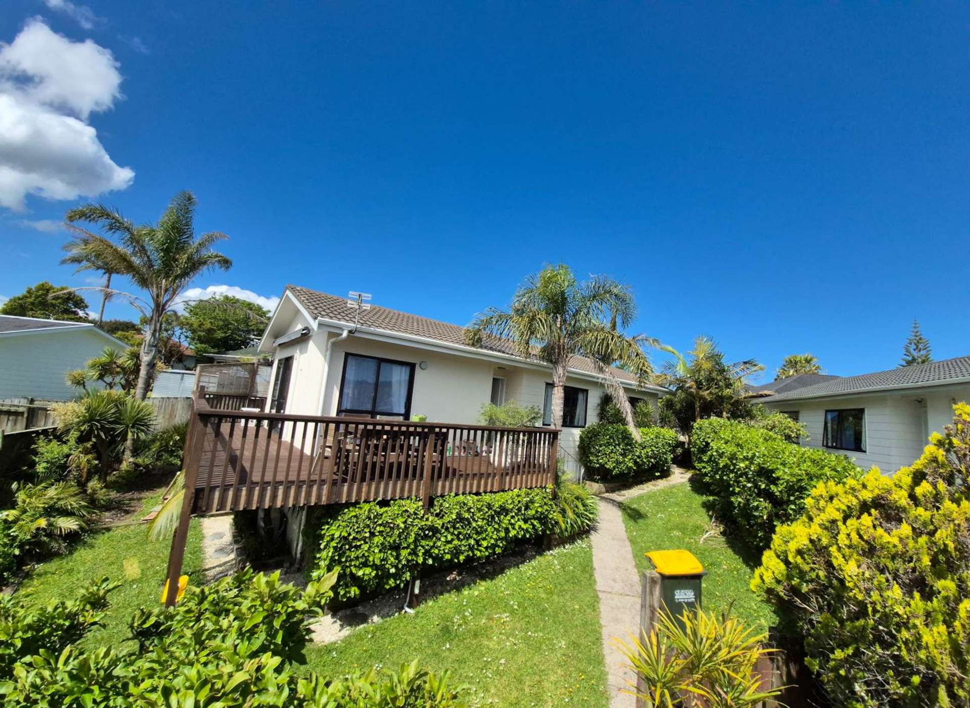 2/88 Sunvue Road Glen Eden_0