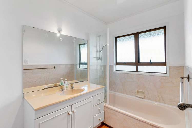 23 Hoylake Place Wattle Downs_6