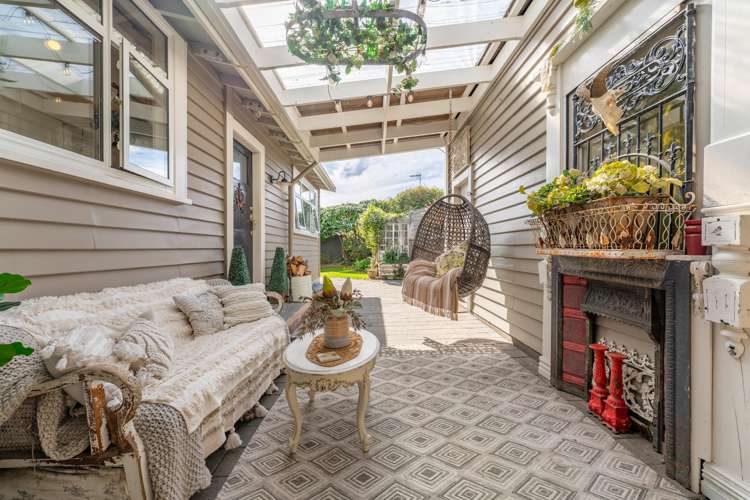 55 Rathmore Street West End_18