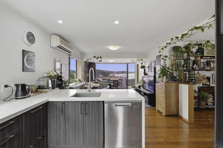 16 Bush Point Road Taipa_6