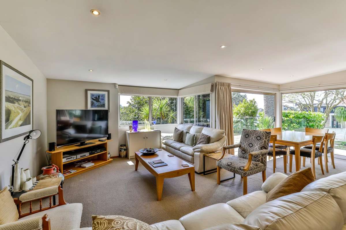 1/2 Marine Parade_4