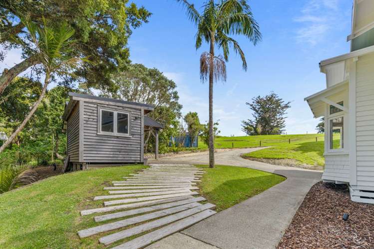 221 Mountain Road Maungaturoto_34