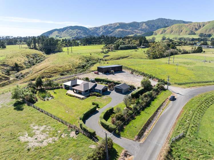 67 Albert Road Tokomaru_40