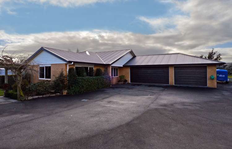 12 Orchard Grove East Taieri_17