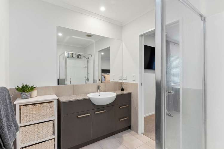 4 Rivoli Place Karaka_22