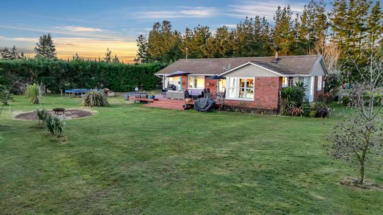 559 Downs Road West Eyreton_11