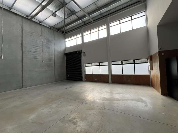 Unit 1/5 School Road Kaiwharawhara_1