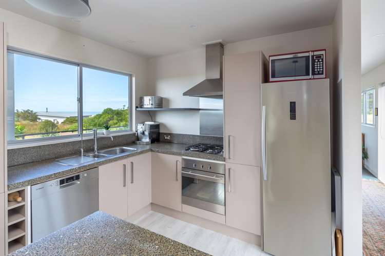 11 Nunu Drive Flat Point_13