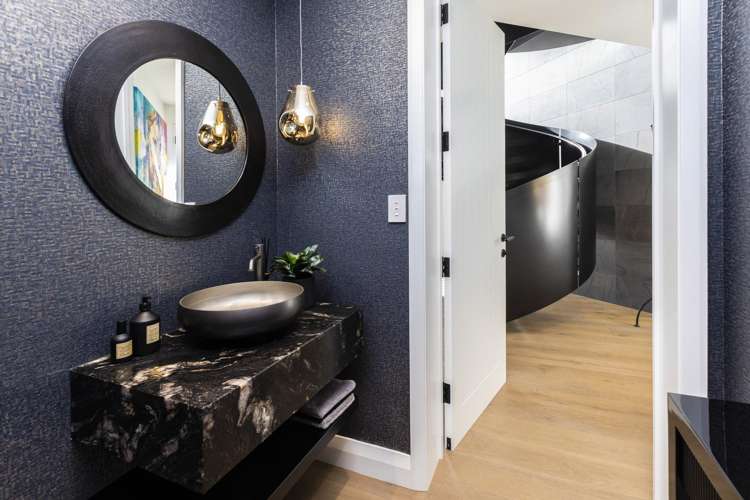 15 Omeo Crescent Redcliffs_14