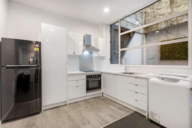 102/43 Anzac Avenue City Centre_1