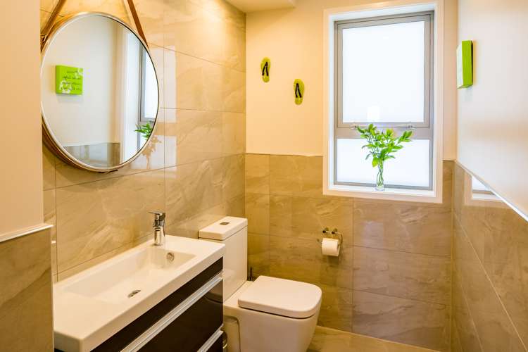 51 Dowse Drive Maungaraki_16