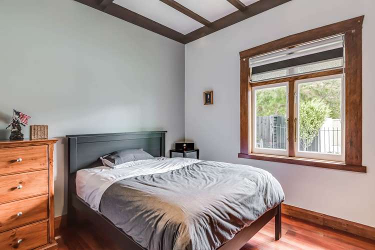 45 Lake Road Devonport_36