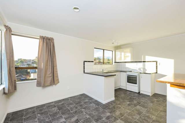 190 Solar Road Glen Eden_2