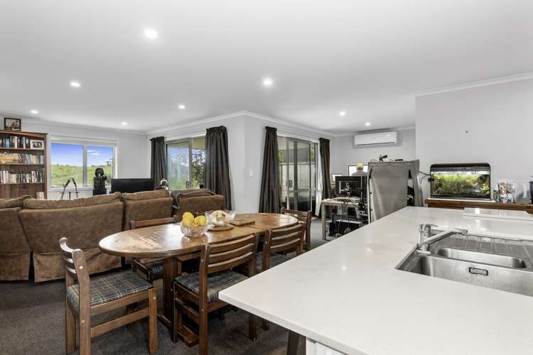 142 Ballintoy Park Drive Welcome Bay_8