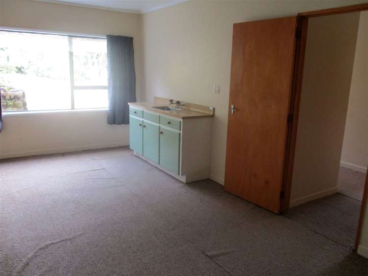 32 Poland Street Waikino_14