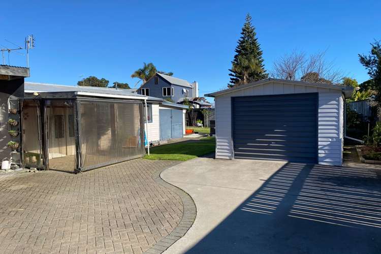 33 West Crescent Te Puru_22