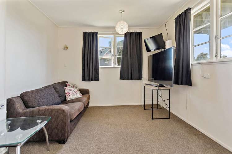 1A and 1B Bruce Street Whitianga_16