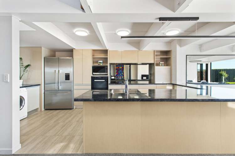 3/287 Lake Terrace Two Mile Bay_7