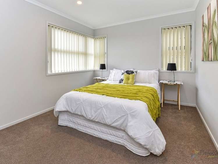 12 Hirimate Place Flat Bush_13