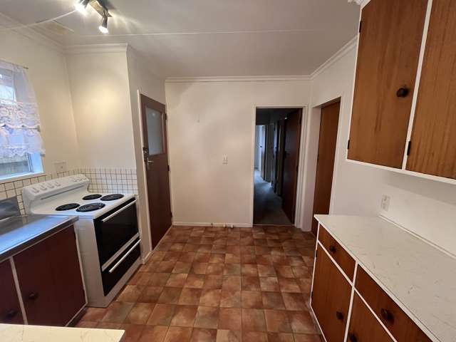 126 Linton Street West End_2