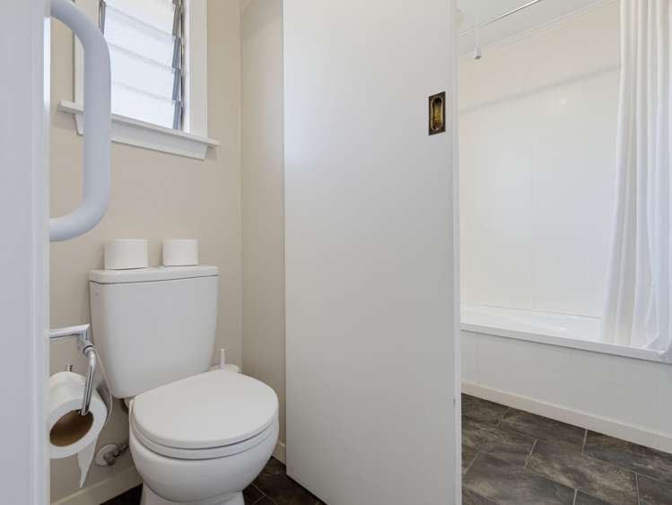 20 Charles Upham Avenue Hillmorton_15