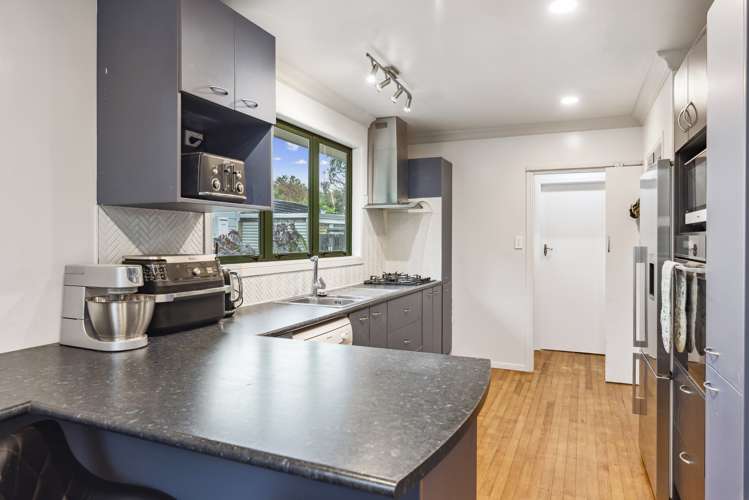 36 Ruapehu Street Paraparaumu_6