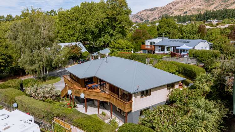 8 Larch Place Wanaka_23