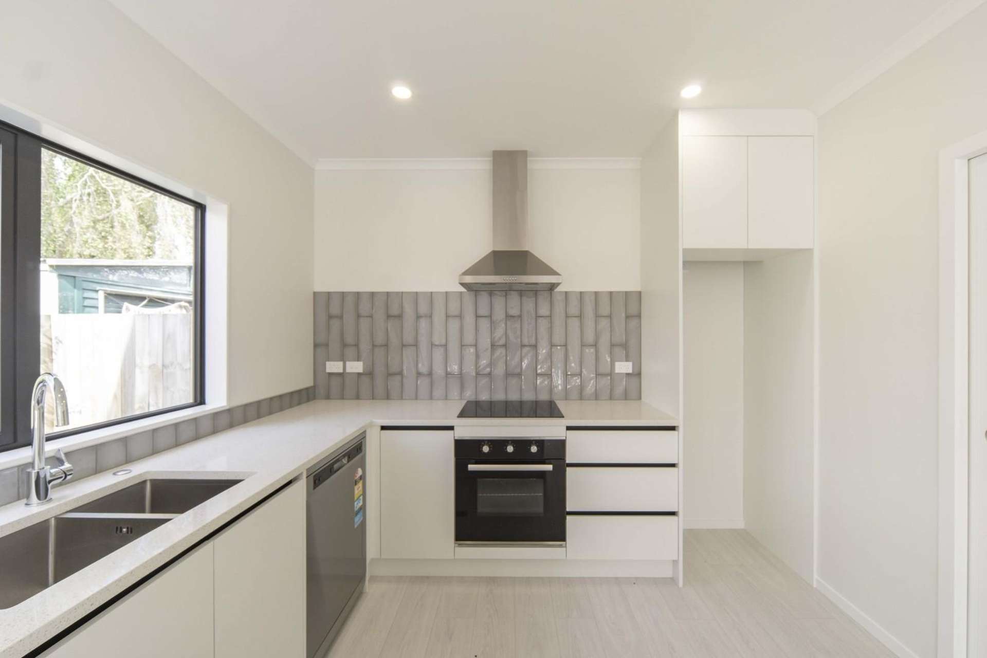 2/44 Shakespeare Avenue Enderley_0