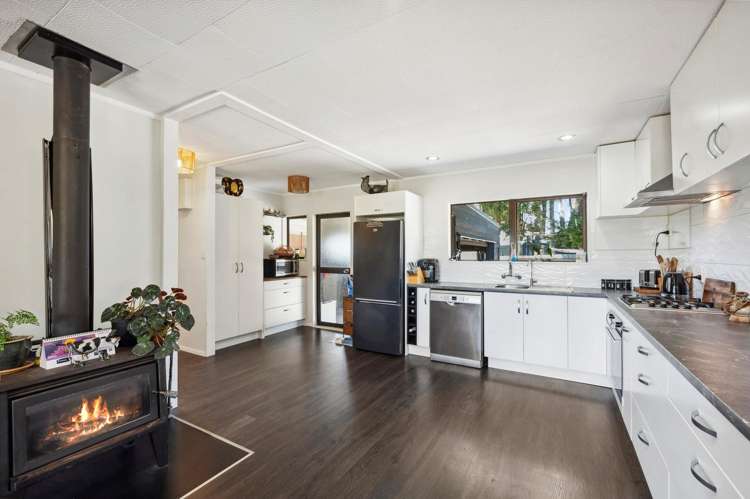 402 Apirana Road Horohoro_3