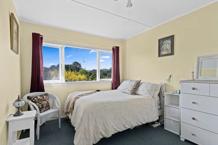 4 Seatoun Avenue Leigh_6