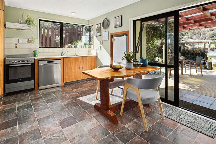 87 Toi Toi Street Toi Toi_7