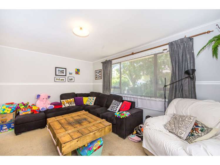 12 Chippendale Crescent Birkdale_9