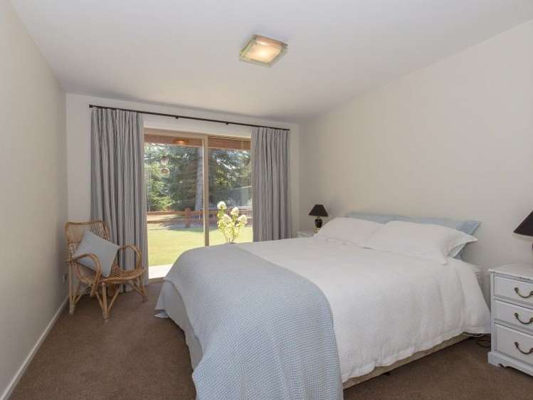 18 Bevan Place Wanaka_11