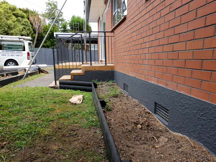 2/56 Royal View Road Te Atatu South_19